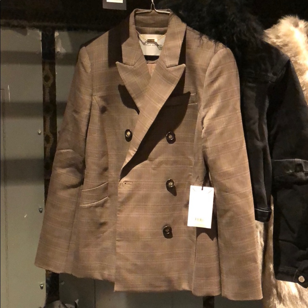 Camilla And Marc suit jacket